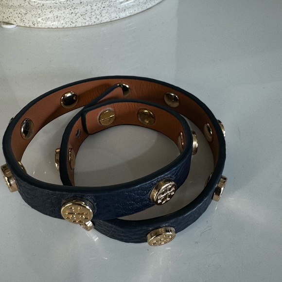 Tory Burch Double Wrap Beacelet - Picture 5 of 11